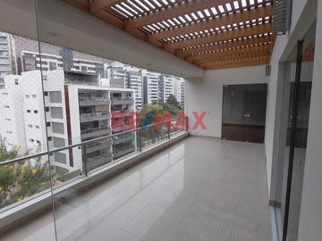 ¡🏡 Vive en el Penthouse de tus Sueños en Golf Los Incas, Surco!
✨ Descubre este exclusivo penthouse dúplex, ubicado en la privilegiada zona de Golf L