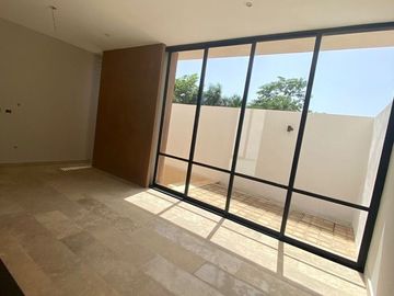 Casa tipo Townhouse en preventa en Temozón Mérida Norte