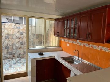VENDO HERMOSA CASA EN QUIMBAYA