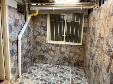 VENDO HERMOSA CASA EN QUIMBAYA