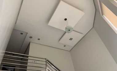 Corner House with Pool for Sale in Alabang 400, Cupang, Muntinlupa City