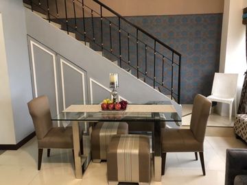 Fully Interiored 1BR Loft with Parking at Mckinley Hill