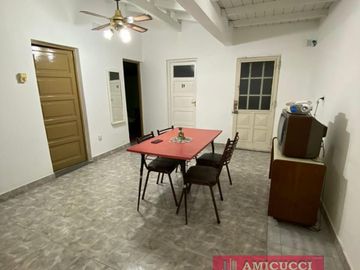 NUEVO VALOR  Casa sobre lote propio en Caseros. APTA CREDITO HIPOTECARIO.