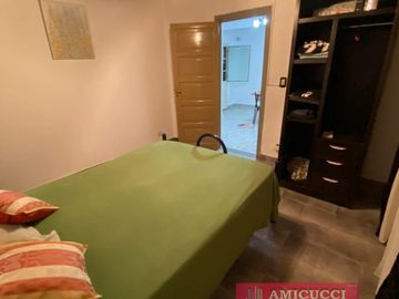 NUEVO VALOR  Casa sobre lote propio en Caseros. APTA CREDITO HIPOTECARIO.