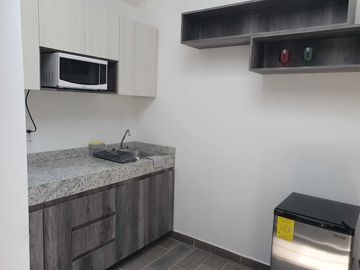 Residencia con 14 deptos ejecutivos para renta con jardín, alberca para Renta