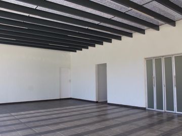 Exclusivo desarrollo con cancha de tenis
