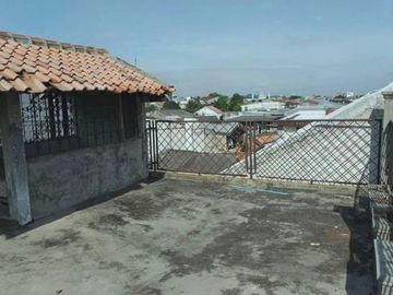Dijual Rumah 2½ lantai View Airport diHalim Jakarta Timur SHM 1,5 Milyar NEGO