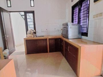 Rumah Luas dan Asri di  Perumahan Eksklusif  Layout Lapang Ada Club House