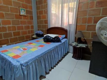 casa en venta en miravalle. Cod V14124
