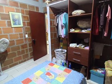 casa en venta en miravalle. Cod V14124