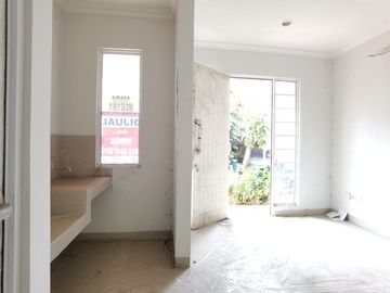 JUAL RUGI RUMAH BAGUS MODERN 2 LANTAI DI MALIBU VILLAGE GADIN SERPONG