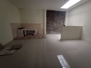 Rumah pandugo baru blok T Baru renov Hadap timur RKYDU