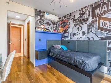 VENTA CON RENTA Especatucular casa moderna de diseño, lote al lago , 4 dorm. en suite