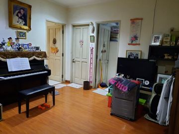 CEPAT !! RUMAH SEMI FURNISH di Gading Kirana ,Jalanan Lebar