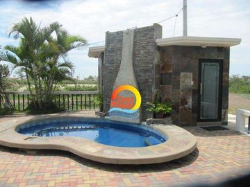 Casa de Venta en Playas a pocos metros del mar, Km 7.5 vía Posorja