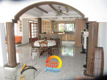 Casa de Venta en Playas a pocos metros del mar, Km 7.5 vía Posorja
