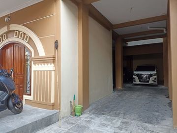 Rumah Mewah Luxury Eropa Kawasan Premium Elite Seturan Raya