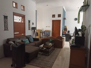 Rumah Mewah Luxury Eropa Kawasan Premium Elite Seturan Raya