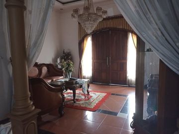 Rumah Mewah Luxury Eropa Kawasan Premium Elite Seturan Raya