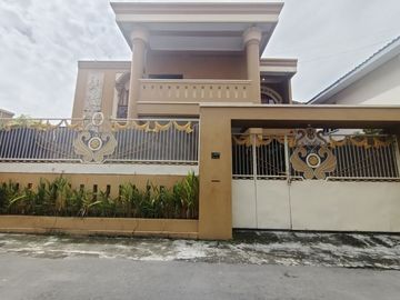 Rumah Mewah Luxury Eropa Kawasan Premium Elite Seturan Raya