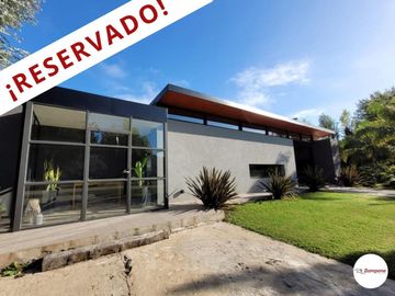 Aero Country Club Casa en Venta  3 ambientes Hangar Pileta Excelente construcción General Rodriguez