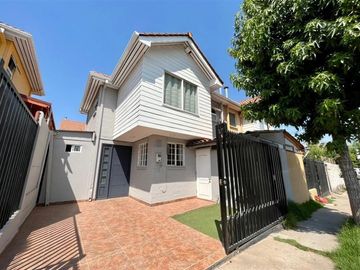 Altos del Raco, Puente Alto Casa en venta de 3D + 2B