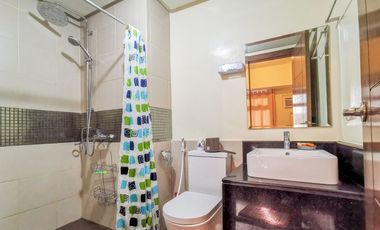 CONDO NEAR IT PARK, AYALA, HOSPITALS, UNIVERSITIES.