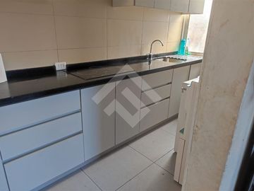 Vende propiedad 1 piso pareada por 1 lado de 126 m2 de terr...