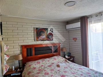Vende propiedad 1 piso pareada por 1 lado de 126 m2 de terr...