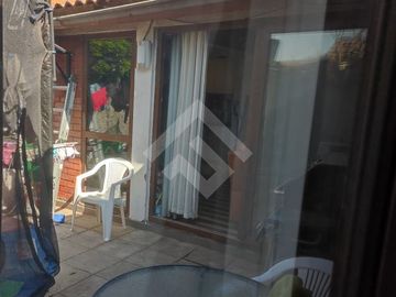 Vende propiedad 1 piso pareada por 1 lado de 126 m2 de terr...
