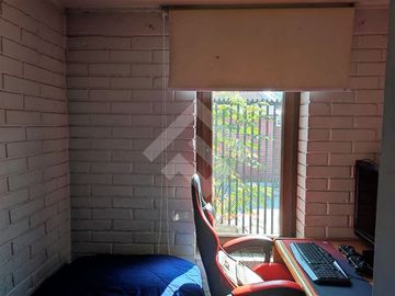 Vende propiedad 1 piso pareada por 1 lado de 126 m2 de terr...
