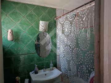 Vende propiedad 1 piso pareada por 1 lado de 126 m2 de terr...