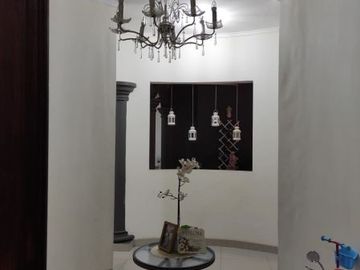 Dijual Rumah Granada Cluster Alicante Gading Serpong Tangerang Terawat Siap Huni Hadap Selatan