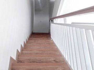 Rumah 2 Lantai Siap Huni Bandung Lembang