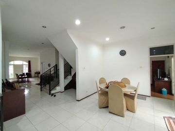 Single House di Pasar Minggu dg Taman & Semi Furnished HSE-A0501