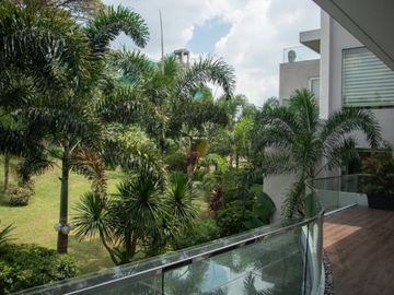 Beautiful House for Sale in Capitol Hills, Quezon City!