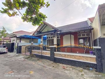 Dijual rumah siap huni Lokasi dalam perumahan di jalan palagan km 10 Rejodani Strategis