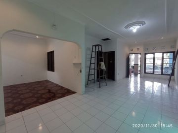 Dijual rumah siap huni Lokasi dalam perumahan di jalan palagan km 10 Rejodani Strategis