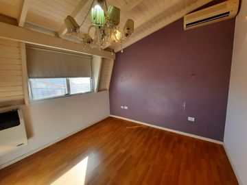 Triplex en venta en Lanus Oeste