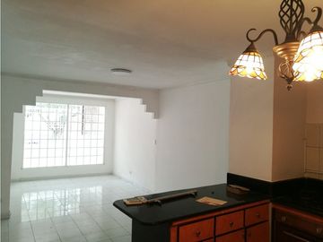 VENTA CASA DÚPLEX LA FONTANA CHANIS