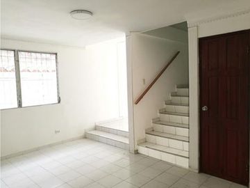 VENTA CASA DÚPLEX LA FONTANA CHANIS