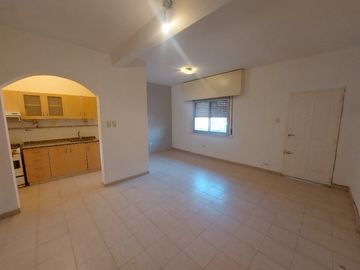Casa PH en venta en Lanus Oeste