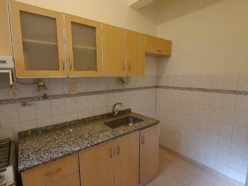 Casa PH en venta en Lanus Oeste