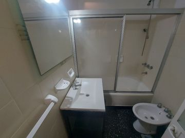 Casa PH en venta en Lanus Oeste