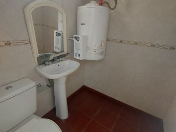 Casa PH en venta en Lanus Oeste
