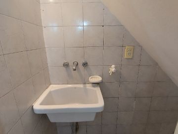 Casa PH en venta en Lanus Oeste