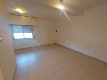 Casa PH en venta en Lanus Oeste