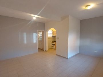 Casa PH en venta en Lanus Oeste