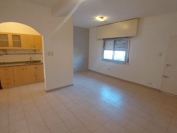 Casa PH en venta en Lanus Oeste