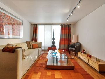 Las Condes, gran y exclusivo departamento.